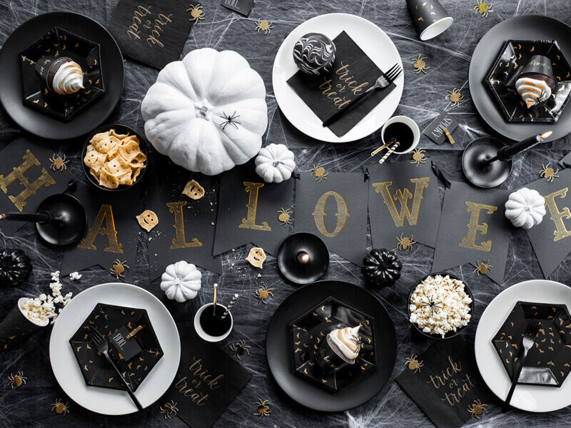 schwarz goldene Halloween Tischdeko