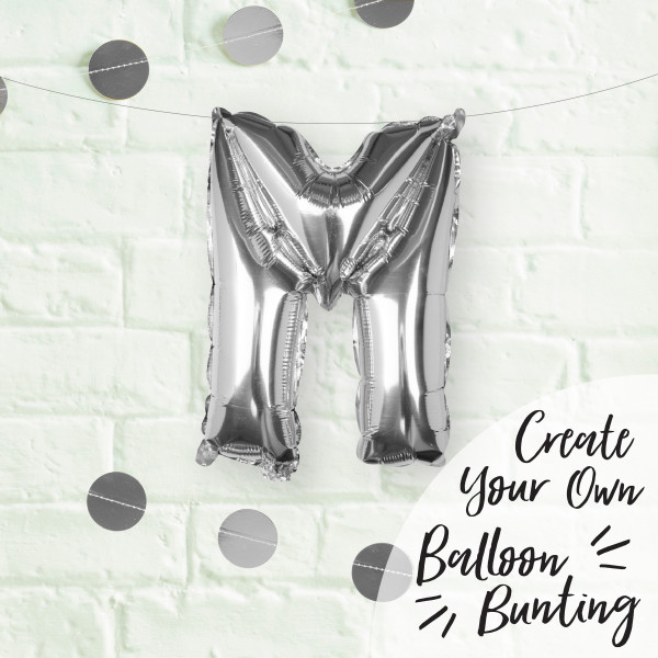 Silberner M Buchstaben Folienballon 40cm