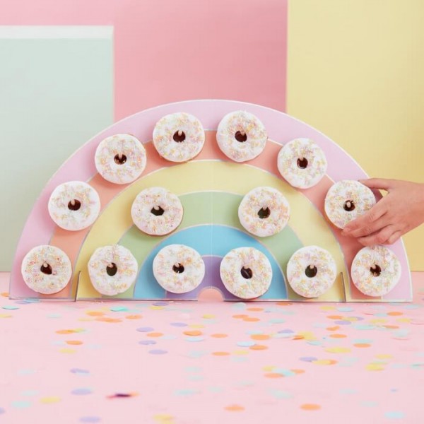 Pastell Regenbogen Donutwand