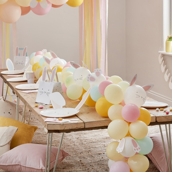 Osterhasen Ballongirlande mit 60 Ballons 2