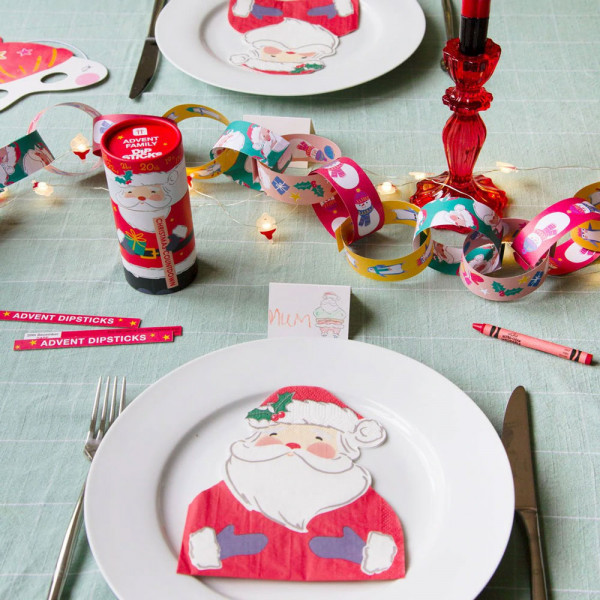 16 Santa Servietten mit Tischkarten 4