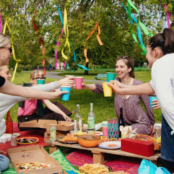 8 Bunte Eco Pappbecher 340ml 4