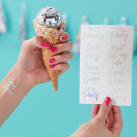 Vorschau: 16 Holografische Disco Night Tattoos