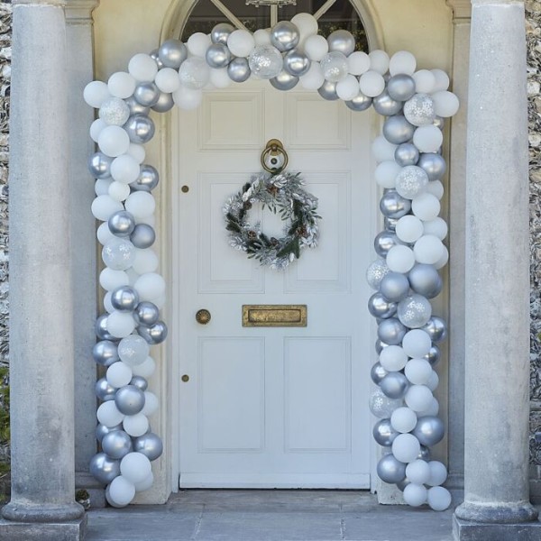 Merry and Bright Ballongirlande 2