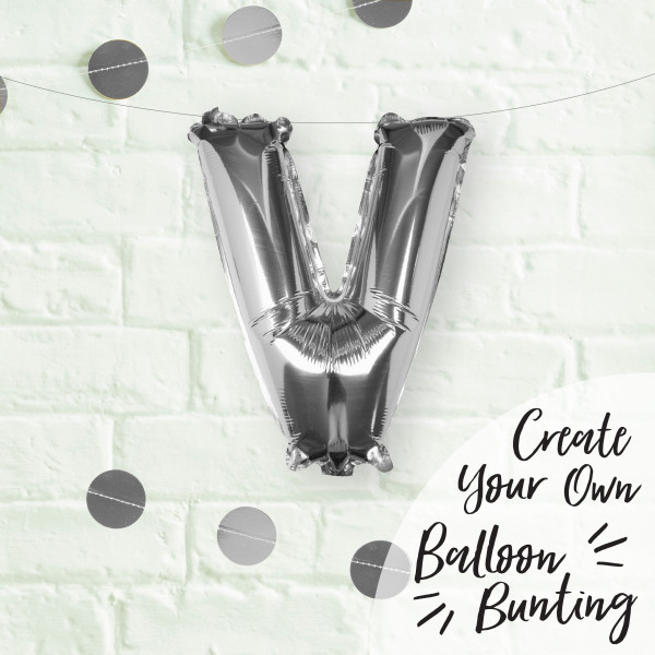 Silberner V Buchstaben Folienballon 40cm