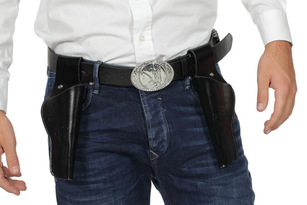 Schwarzes Doppel-Holster inklusive Gürtel