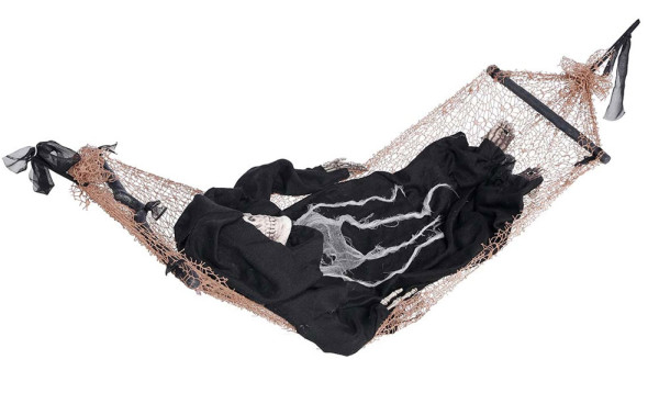 Hängematte mit Skelett und Licht