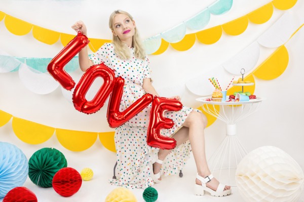 Folienballon Love rot 1,4m x 35cm 3