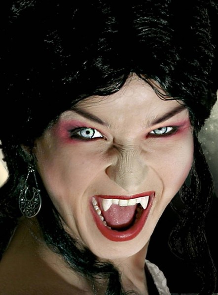 Schaurige Vampirzähne Deluxe 2