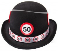 Verkehrsschild 50 Filzhut