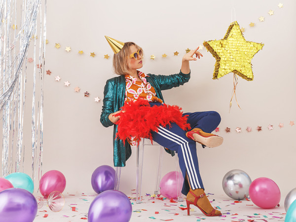 Goldene Sternen Zieh-Piñata