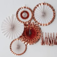 5 Rosy Party Papierrosetten