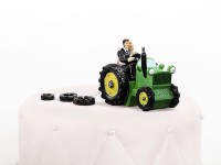 Vorschau: Ländliche Brautpaar Tortenfigur mit Traktor