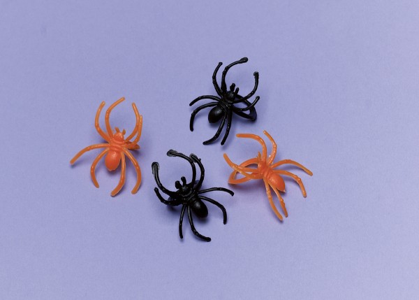 30 Ringe mit Spinnen Figur