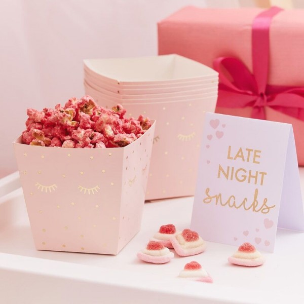 8 Pamper Party Snack Boxen & Schild