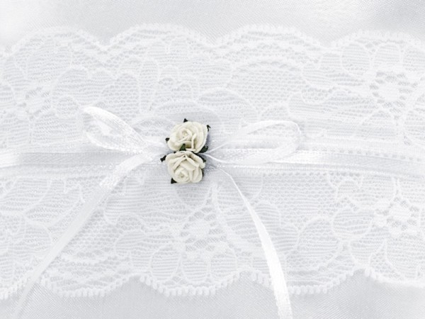 Hochzeitskissen für Eheringe in Weiß 16x16cm 2