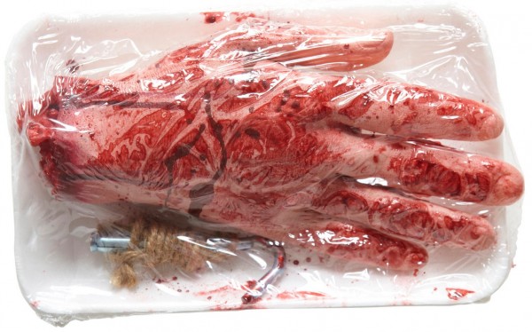 Abgetrennte Hand Blutig In Kühlregal-Verpackung