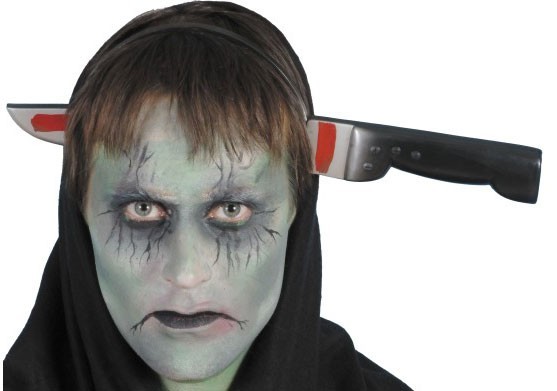Blutiges Messer Im Kopf