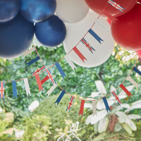 Vorschau: Party like Royalty Wimpelkette