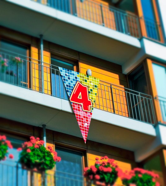 Groovy 4th Birthday Wimpel 1,5m x 90cm