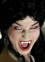 Schaurige Vampirzähne Deluxe